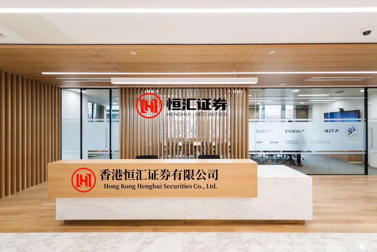 股票配资炒股 9年前，成都杂技王子娶俄罗斯芭蕾公主，如今怎么样了？